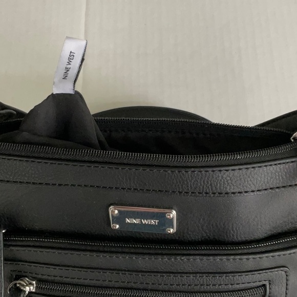 Black Nine West Shoulder Purse - Picture 5 of 6